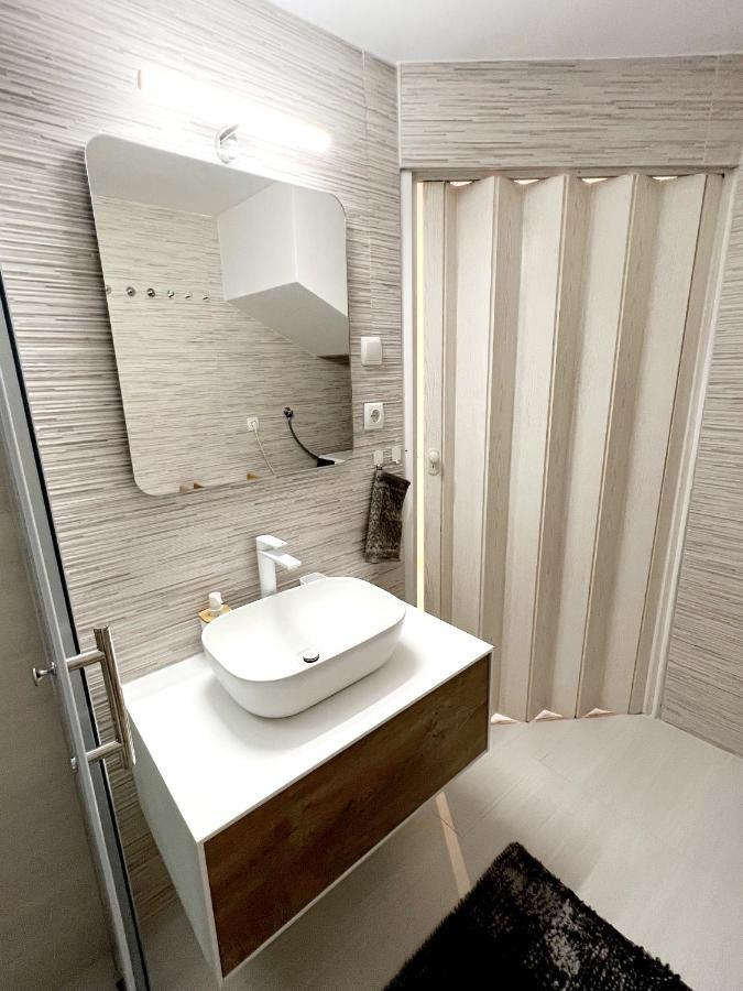 Little Home Banjol Exterior foto