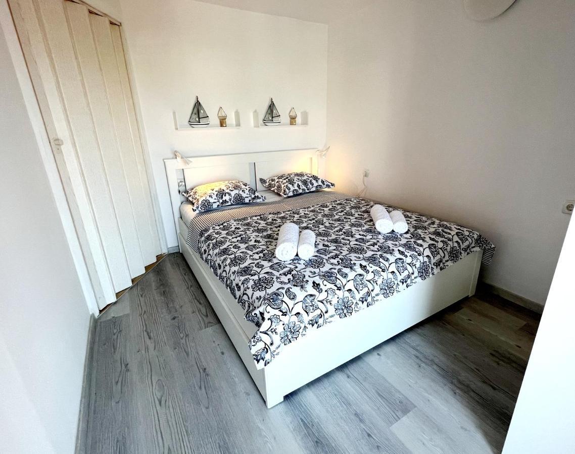 Little Home Banjol Exterior foto
